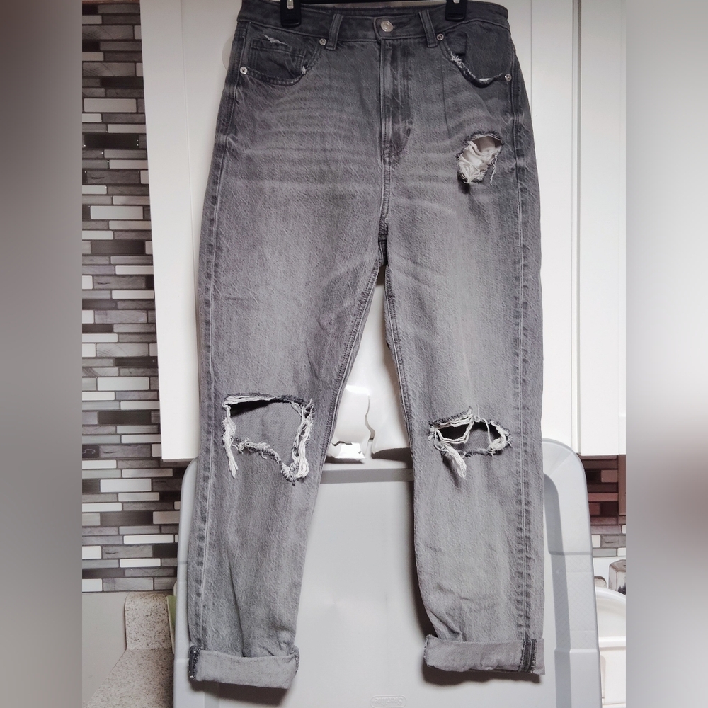 American Eagle Ripped Distressed Jeans Sz-8